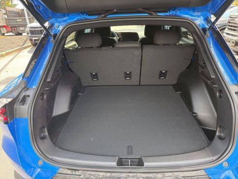 New 2026 Chevrolet Equinox EV LT FWD image 33