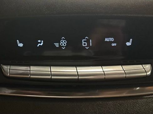 Used 2021 Cadillac Escalade Sport RWD image 20