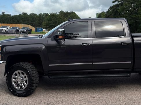 Used 2016 Chevrolet Silverado 2500 LTZ w/ Duramax Plus Package AWD/4WD image 3