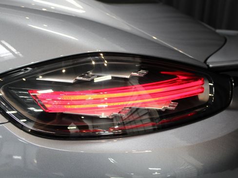 New 2025 Porsche 718 Cayman image 16