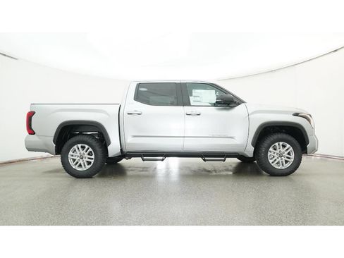 New 2026 Toyota Tundra SR5 AWD/4WD image 19