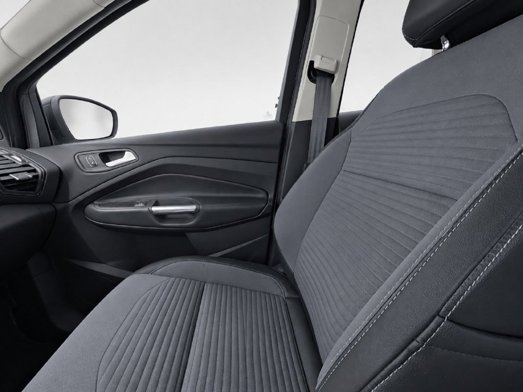 Used 2017 Ford Escape Titanium FWD image 15