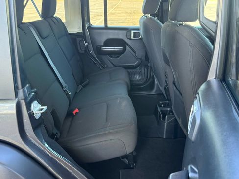 Used 2020 Jeep Wrangler Unlimited Sport AWD/4WD image 28