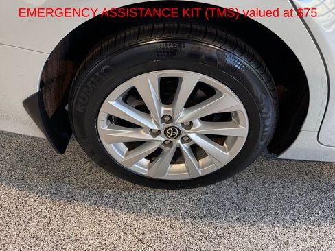 Used 2023 Toyota Camry LE image 9