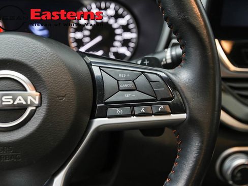 Used 2023 Nissan Altima 2.5 SR w/ SR Premium Package FWD image 16