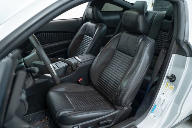 Used 2012 Ford Mustang Shelby GT500 RWD image 21