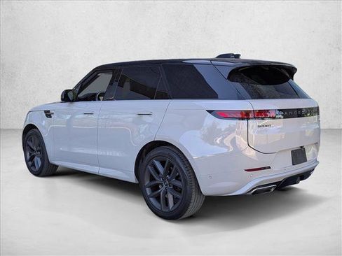 Used 2023 Land Rover Range Rover Sport SE Dynamic image 5