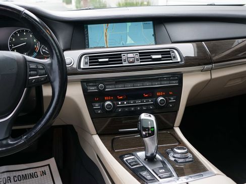 Used 2012 BMW 740Li image 38