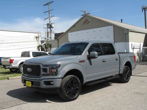 Used 2019 Ford F150 Lariat w/ Equipment Group 502A Luxury AWD/4WD image 3