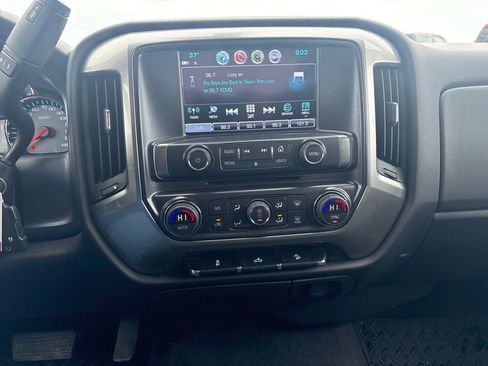 Used 2018 Chevrolet Silverado 1500 LT w/ All Star Edition image 23