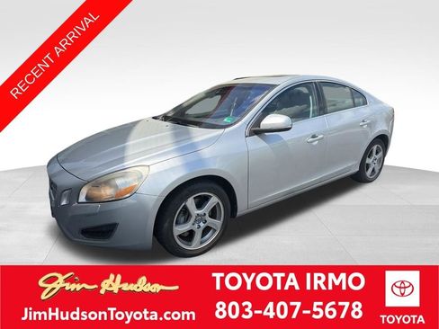 Used 2012 Volvo S60 T5 image 1