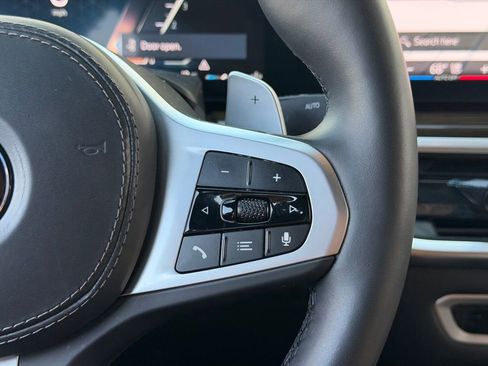 Used 2025 BMW X6 xDrive40i w/ Climate Comfort Package image 19