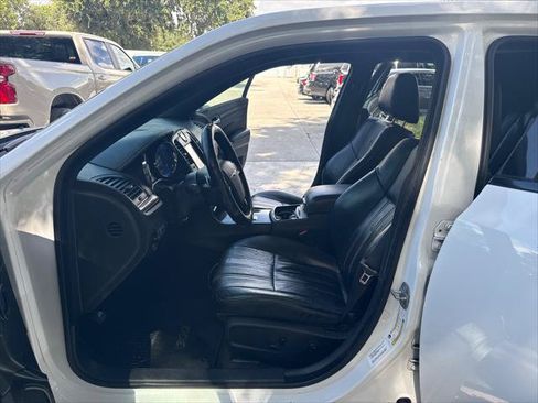 Used 2014 Chrysler 300 S RWD image 21