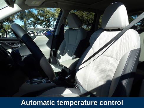 Used 2024 Subaru Forester Premium image 11