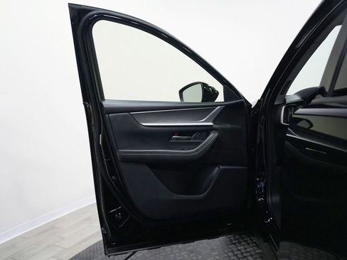 Used 2024 MAZDA CX-90 3.3 Turbo w/ Preferred Package AWD/4WD image 9
