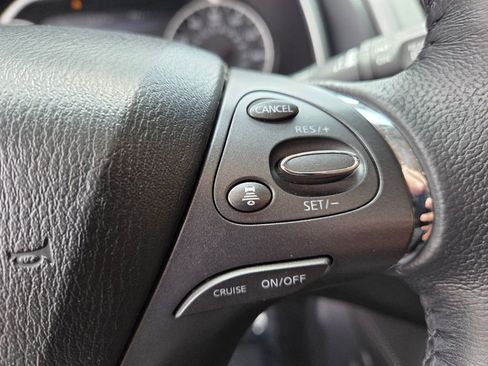 Used 2020 Nissan Murano SV image 24