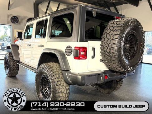 Used 2025 Jeep Wrangler Unlimited Rubicon AWD/4WD image 10