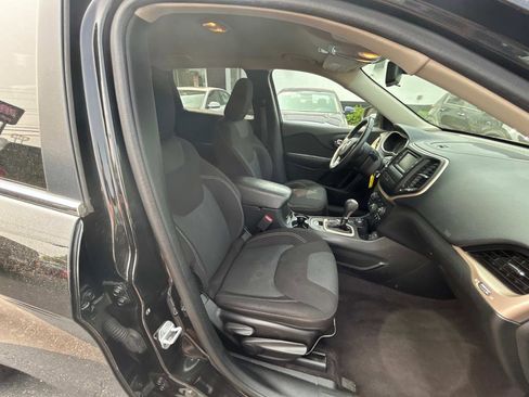Used 2016 Jeep Cherokee Latitude image 14