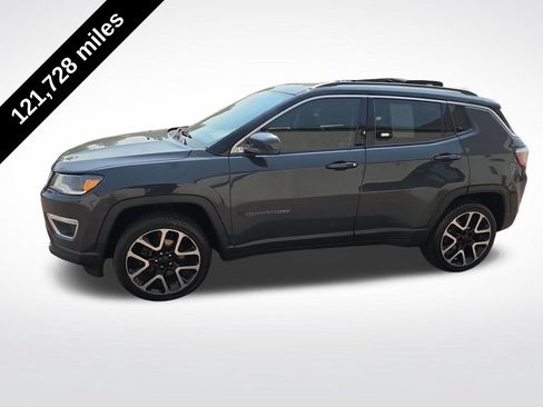 Used 2017 Jeep Compass Limited AWD/4WD image 2