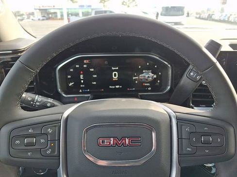 New 2026 GMC Sierra 1500 SLE w/ Preferred Package image 14