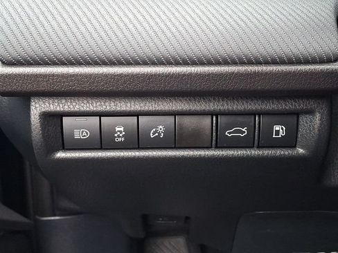 Used 2025 Toyota Camry SE w/ Convenience Package AWD/4WD image 25