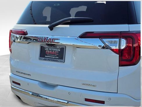 Used 2021 GMC Acadia Denali w/ Denali Ultimate Package AWD/4WD image 14