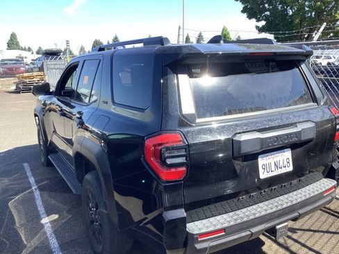 Certified 2025 Toyota 4Runner SR5 AWD/4WD image 3