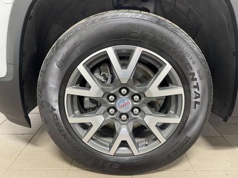 Used 2023 GMC Acadia SLE w/ Driver Convenience Package AWD/4WD image 7