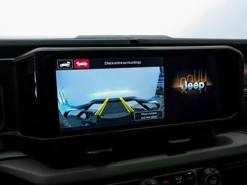 Used 2024 Jeep Wrangler Unlimited Rubicon w/ Technology Group AWD/4WD image 66