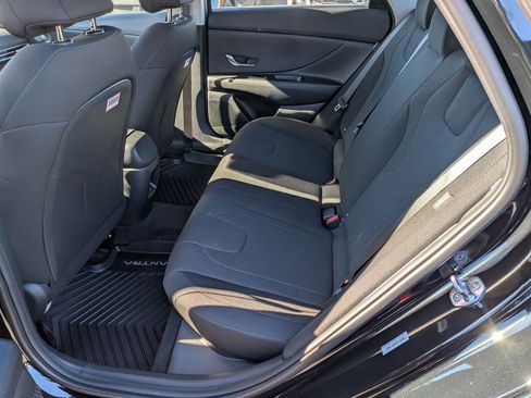 New 2026 Hyundai Elantra SE image 19