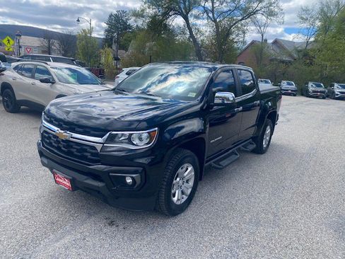 Used 2022 Chevrolet Colorado LT w/ Luxury Package AWD/4WD image 3