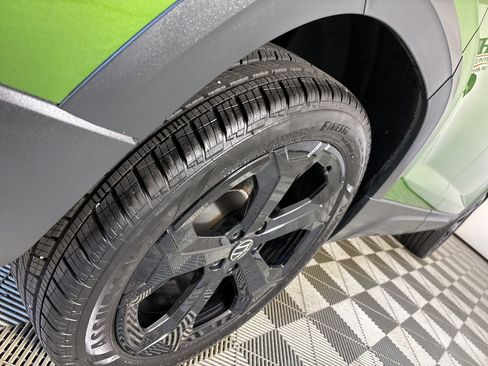 Used 2025 Volkswagen Taos SEL w/ Black Wheel Plus Package image 32