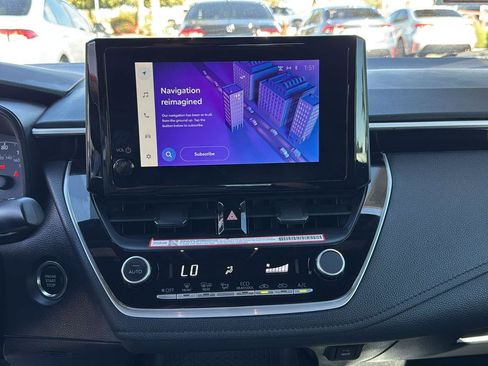 Certified 2025 Toyota Corolla SE image 18