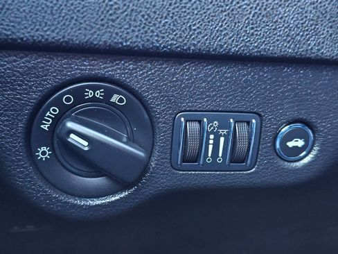 Used 2023 Dodge Charger SXT image 18