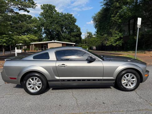 Used 2008 Ford Mustang Coupe RWD image 6