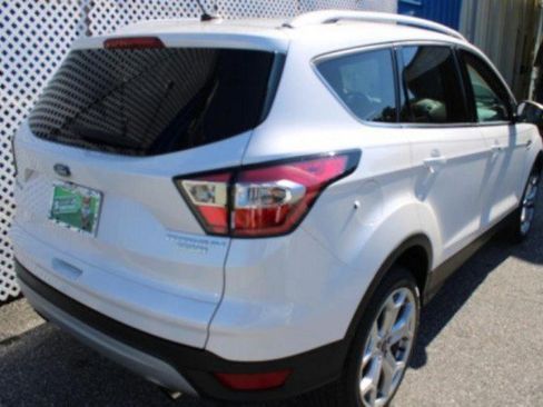 Used 2017 Ford Escape Titanium FWD image 3