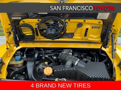 Used 2002 Porsche 911 Carrera 4 AWD/4WD image 31