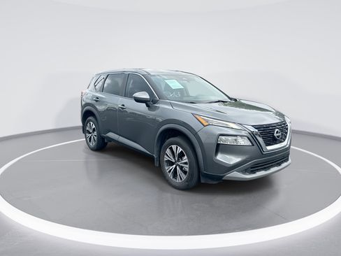 Used 2023 Nissan Rogue SV FWD image 2