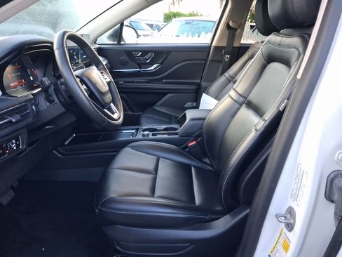 Certified 2023 Lincoln Corsair FWD image 12