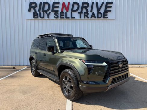 Used 2024 Lexus GX 550 AWD/4WD image 9