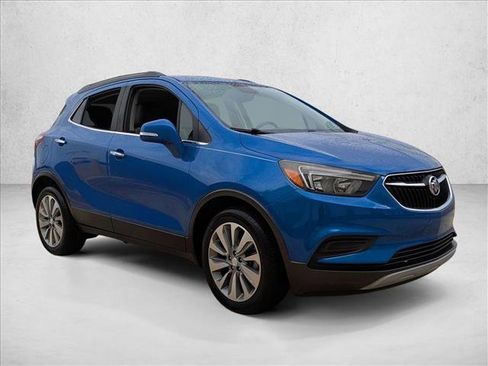 Used 2018 Buick Encore Preferred image 3
