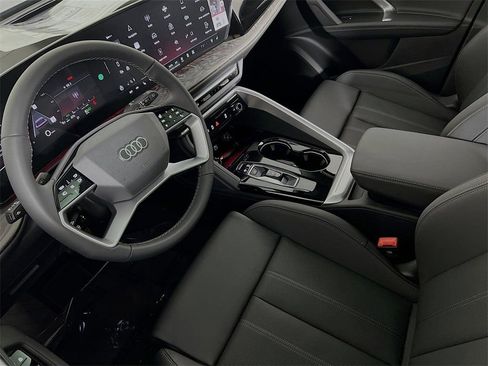 New 2025 Audi Q5 2.0T Premium Plus image 23
