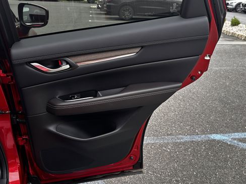 Certified 2025 MAZDA CX-5 Signature image 39