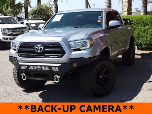 Used 2016 Toyota Tacoma SR5 image 4