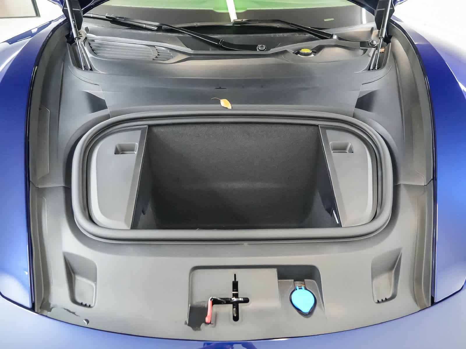Certified 2026 Porsche Taycan RWD image 31
