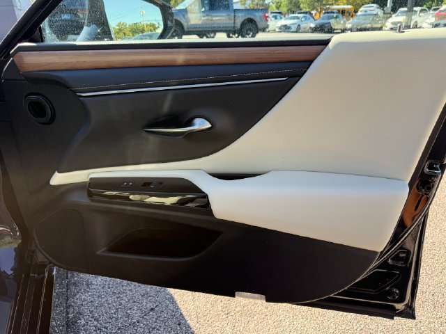 Certified 2024 Lexus ES 350 w/ Premium Package FWD image 26