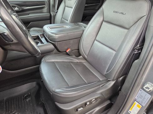 Used 2021 GMC Yukon Denali w/ Denali Premium Package AWD/4WD image 27