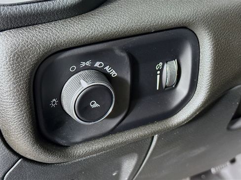 Used 2024 RAM 1500 Big Horn image 9