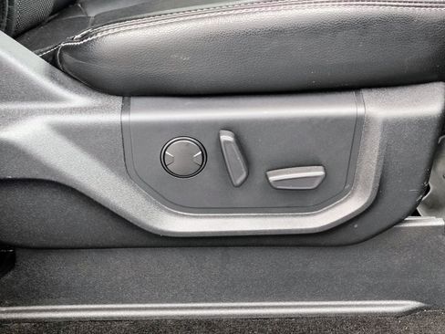 Used 2019 Ford F150 Lariat w/ Equipment Group 502A Luxury image 29