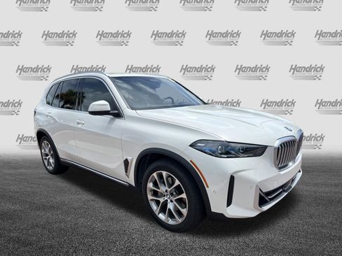 Used 2024 BMW X5 xDrive40i w/ Premium Package AWD/4WD image 2